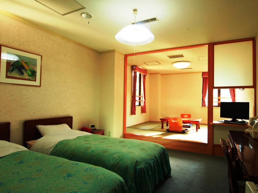 You Resort Hotel Яманути Экстерьер фото