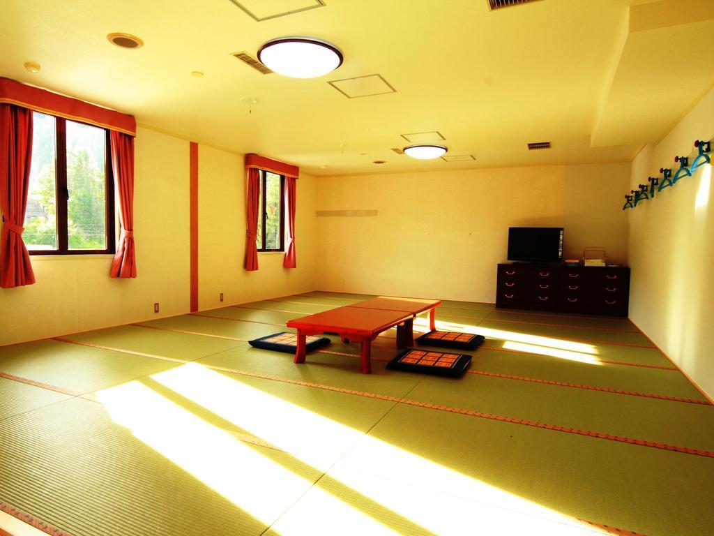 You Resort Hotel Яманути Экстерьер фото